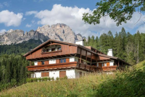 Charming penthouse with breathtaking views Cortina D'ampezzo